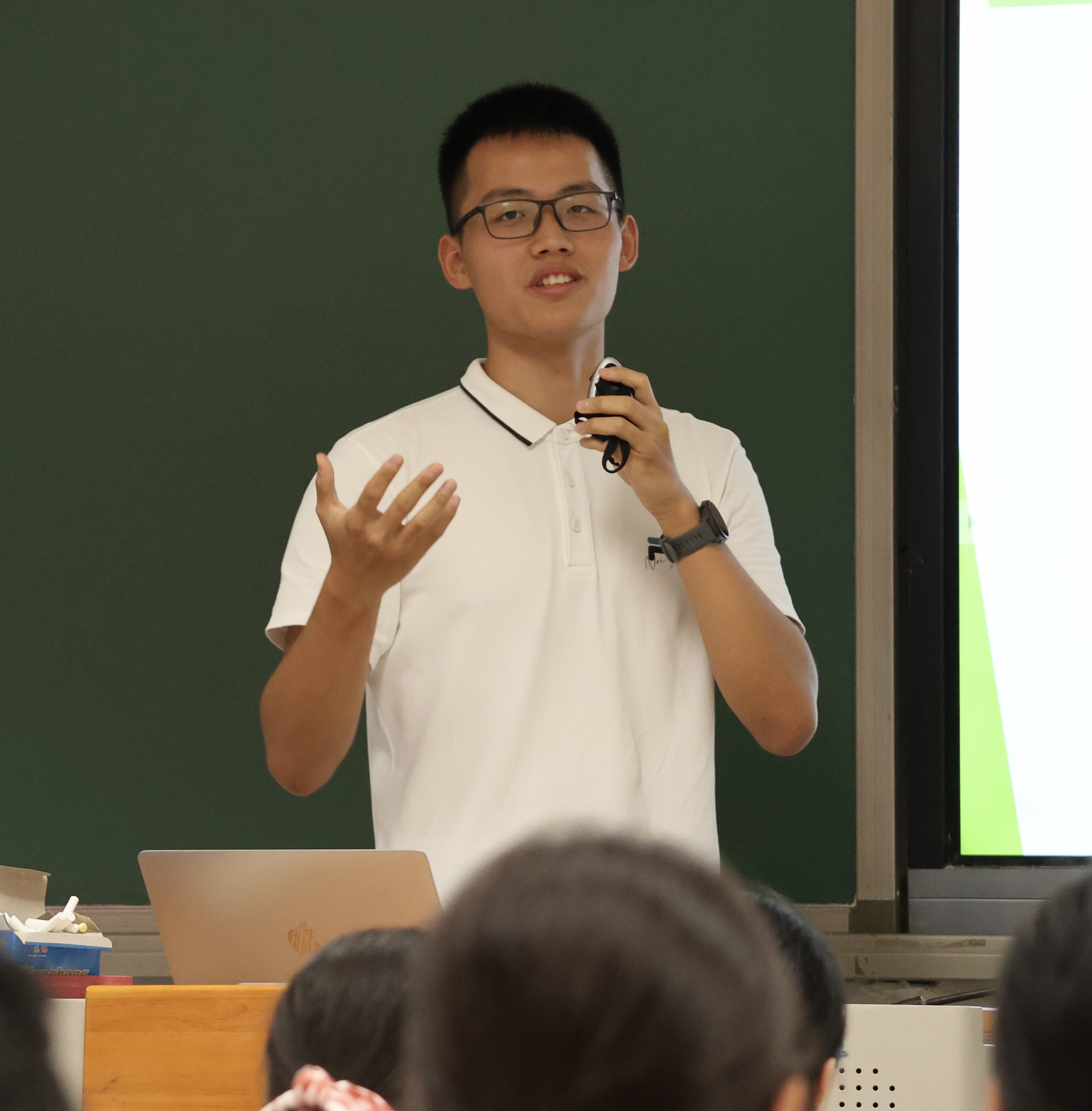 Jiayi Sheng